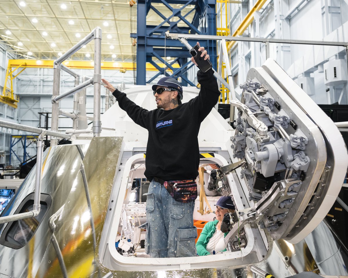 NASA's Johnson Space Center tweet media