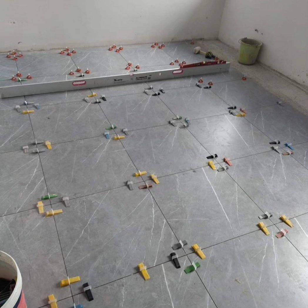 TransformersNFT's tweet photo. Tile experts👷
We build houses🏗️
We renovate houses🏗️
Aluminium fences 

#concreting #tiling #larnaca #renovations #tiles #cyprus #paintingdecorating #construction #architecture  #renovationcyprus https://t.co/CxGKBs5VDu