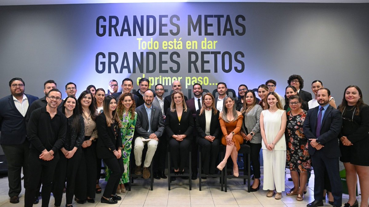 gggimex's tweet photo. ¡Felicidades @MaruCampos_G @CoparmexCUU
@GobiernoEdoChih @SIDEChih! 👏🏾🥳
✨Desde #GGGI reconocemos su ambición climática y nos alegra que la #ModalidadVerde permitirá a #MiPyMES acelerar su transición a tecnologías verdes, limpias y eficientes mediante préstamos accesibles. 🌱🌎 https://t.co/l5e0DK3mmg