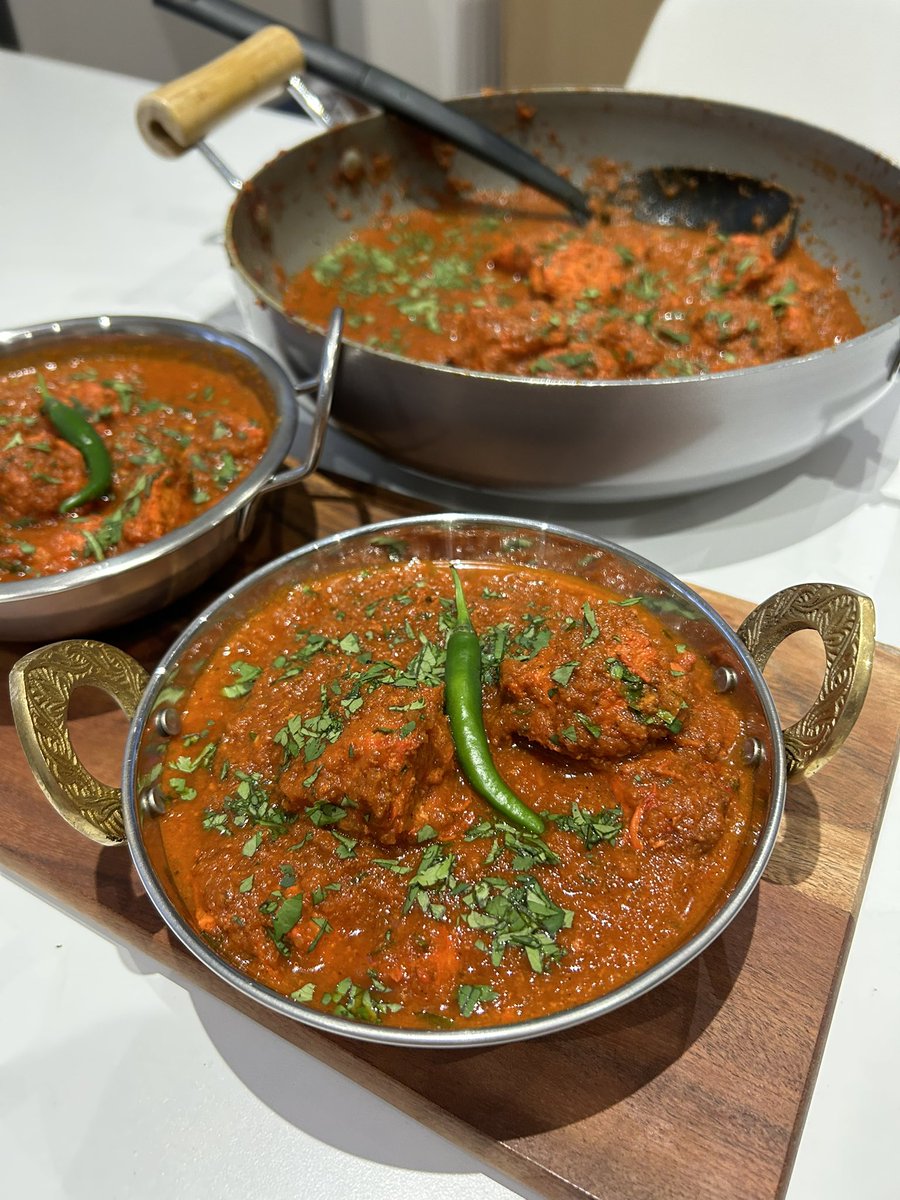 Matt_Hutson's tweet image. Another homemade banger:

Chicken Pathia

Friday Night is Curry Night 🌶🔥🤝