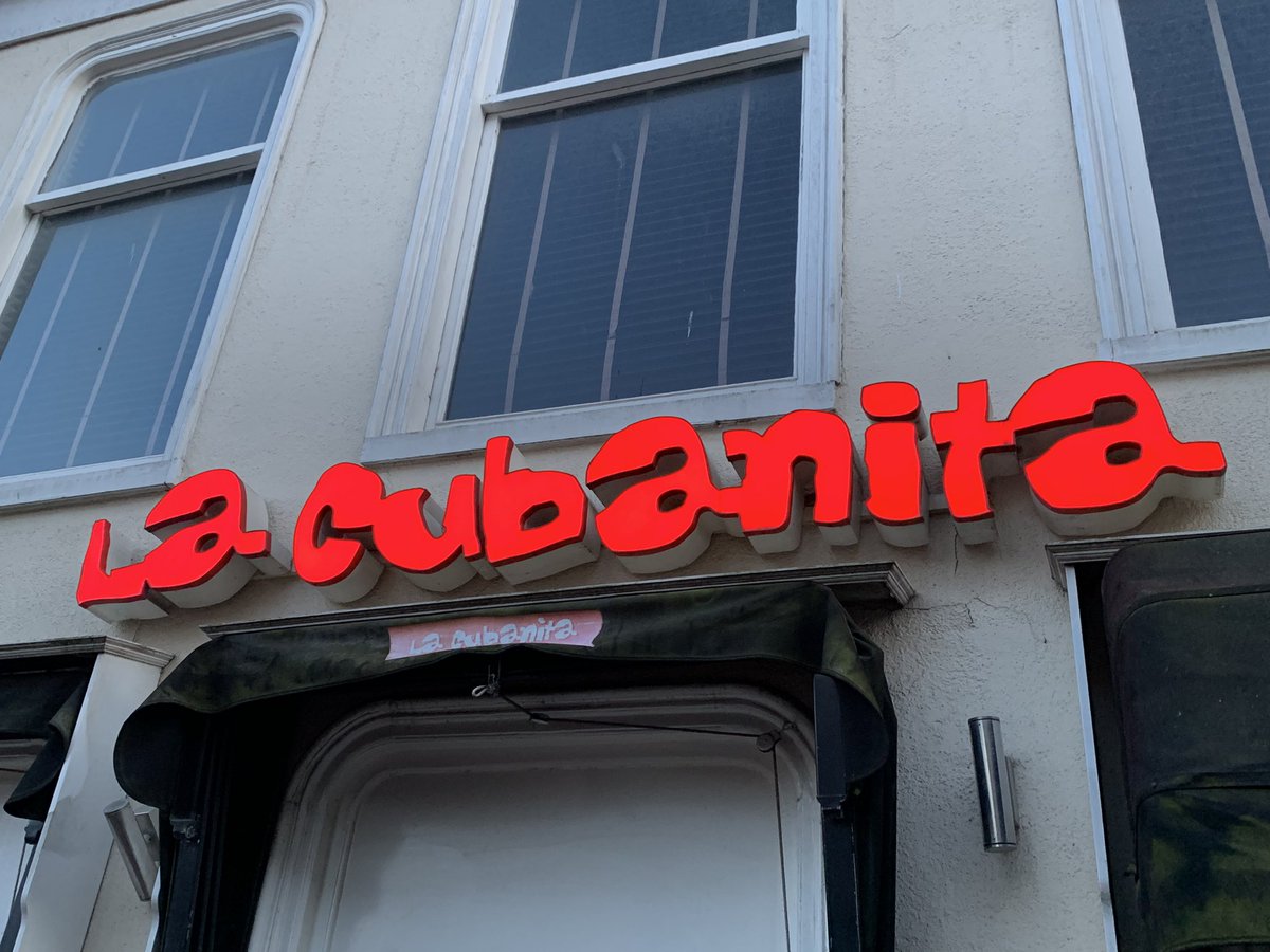 sunnygirlangie's tweet photo. Top avond gehad bij La Cubanita met @fryskfamke83 en @anna7119. Wat een gezelligheid. Super bedankt lieve meiden 😘. #twitterfriendship https://t.co/Fl7PuSMNa7