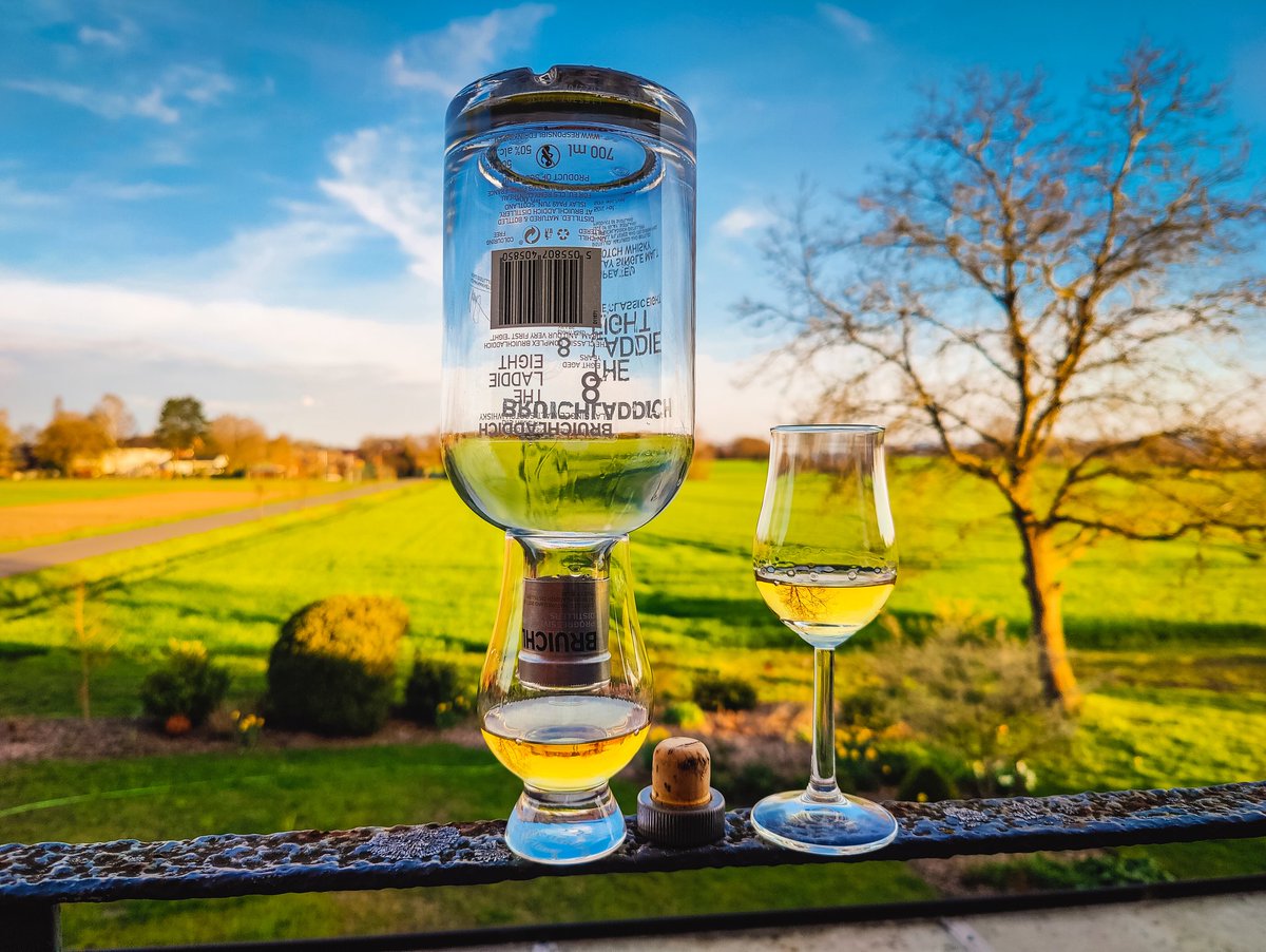 Erster Draußen-Bottlekill 2023
#scotch #islay #singlemalt #whisky #bruichladdich #lieblingswhisky