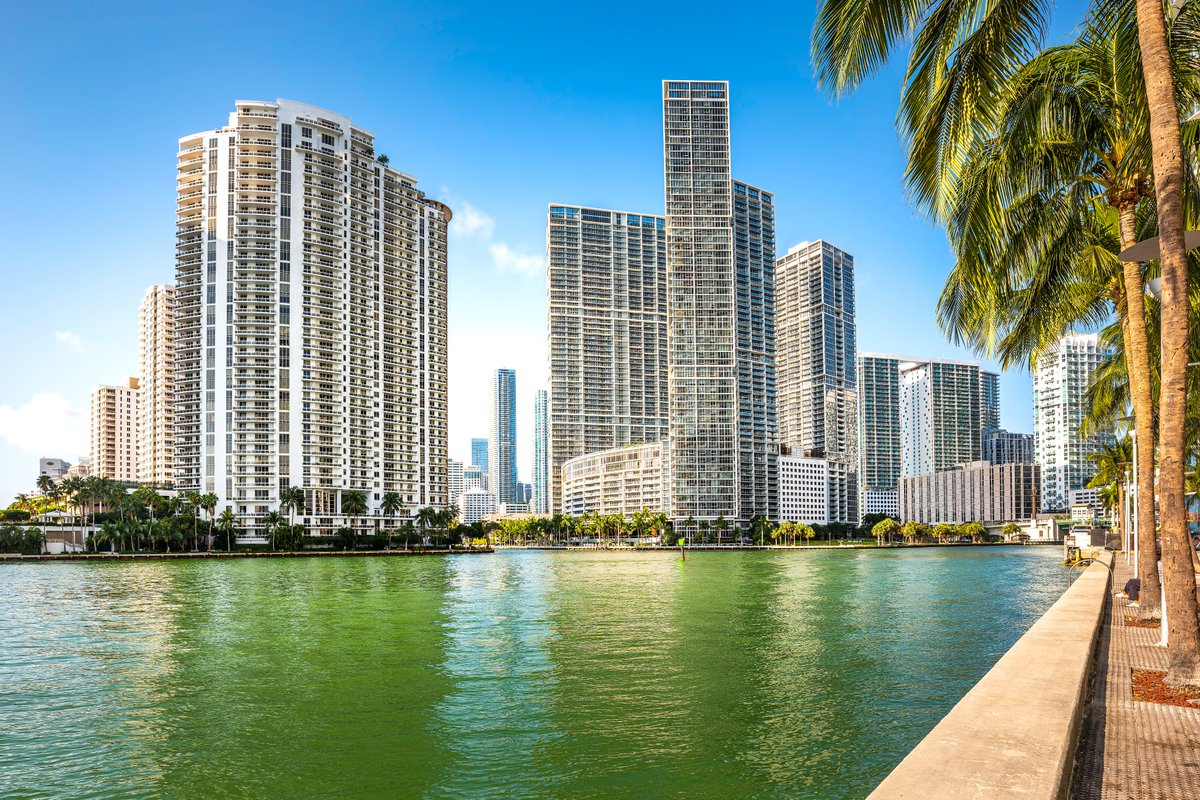 Glyonphoto's tweet image. MIAMI. The distinctive architectural culture of different cities and regions is notable...check out #BrickellKey, the waterfront Financial District in #Miami!  #northamericanphotographers 🇺🇸 🇨🇦