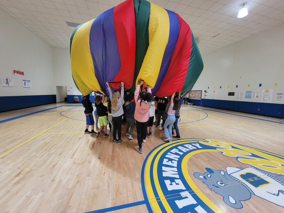 Lauren Thompson tweet media