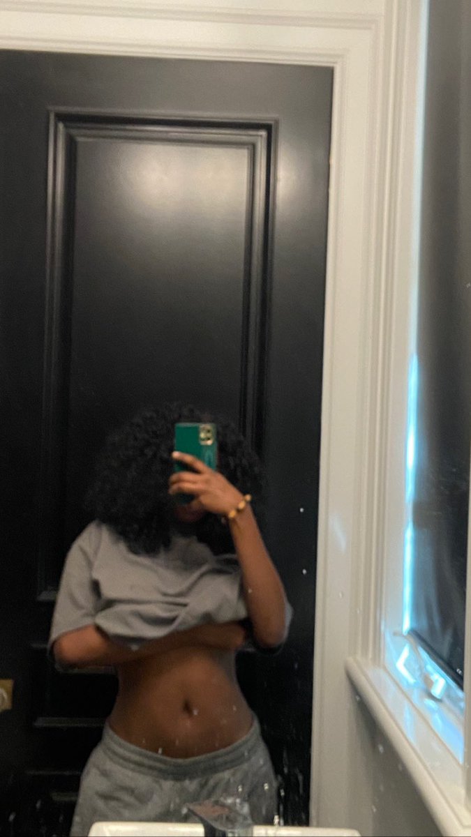 Black Girl Mirror Selfie