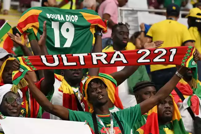 xibaarsn's tweet photo. (https://t.co/TGlxW7fqVS) – Les Ultra 221 demandent au Bayern d’infirmer les insultes raciales de Sane si elles ne sont pas avérées https://t.co/8rR9cG9qUW https://t.co/qjLRfyRE4I
