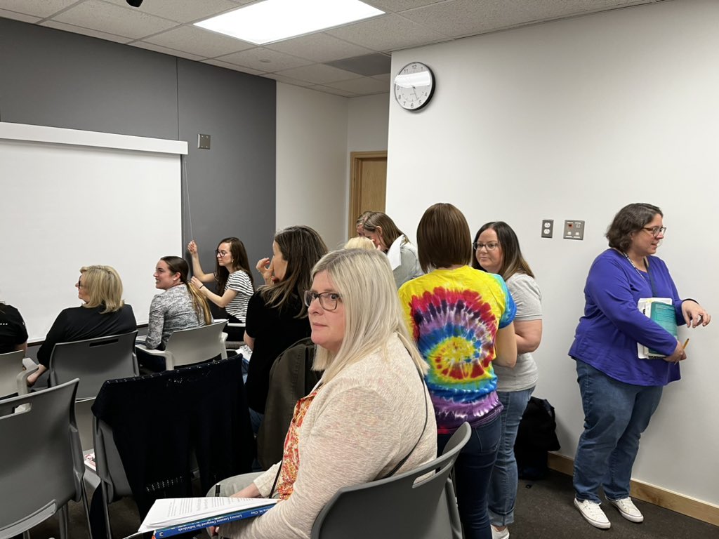 ricktkrause's tweet photo. Observing and learning the intricacies of Reading Recovery. What a prolific reading program to support students @rochcommschools #mtsscoach @RCSLitCoach https://t.co/oPANwmQ5TW