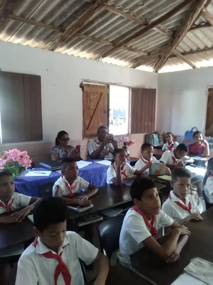 YanelaRosabal's tweet photo. Se realizó el proceso de categorización del personal docente. #dpeStgo, #CubaMined, #guama #dmeguamá https://t.co/Mz9tHVQOir