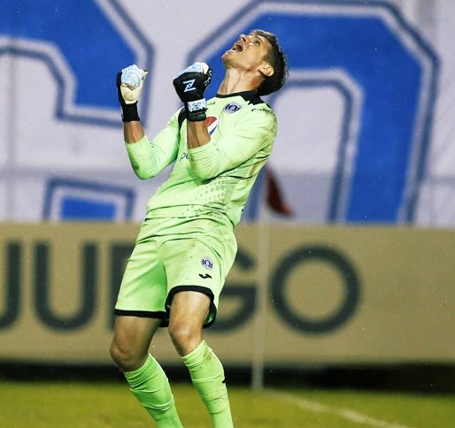 ElBlogDelCiclon's tweet photo. Hoy se conmemora el  #DiaInternacionalDelPortero y queremos agradecerle a nuestro Capitán Rougier por todo lo que ha significado para El Ciclón:

4 Ligas Nacionales 🏆 
1 Supercopa 🏆
1 Guante de Oro de CL 🧤✨
Mejor arquero LINA 2018 🧤✨

¡Gracias por tanto, JONY! 🦅 https://t.co/P3BPrCYHkl