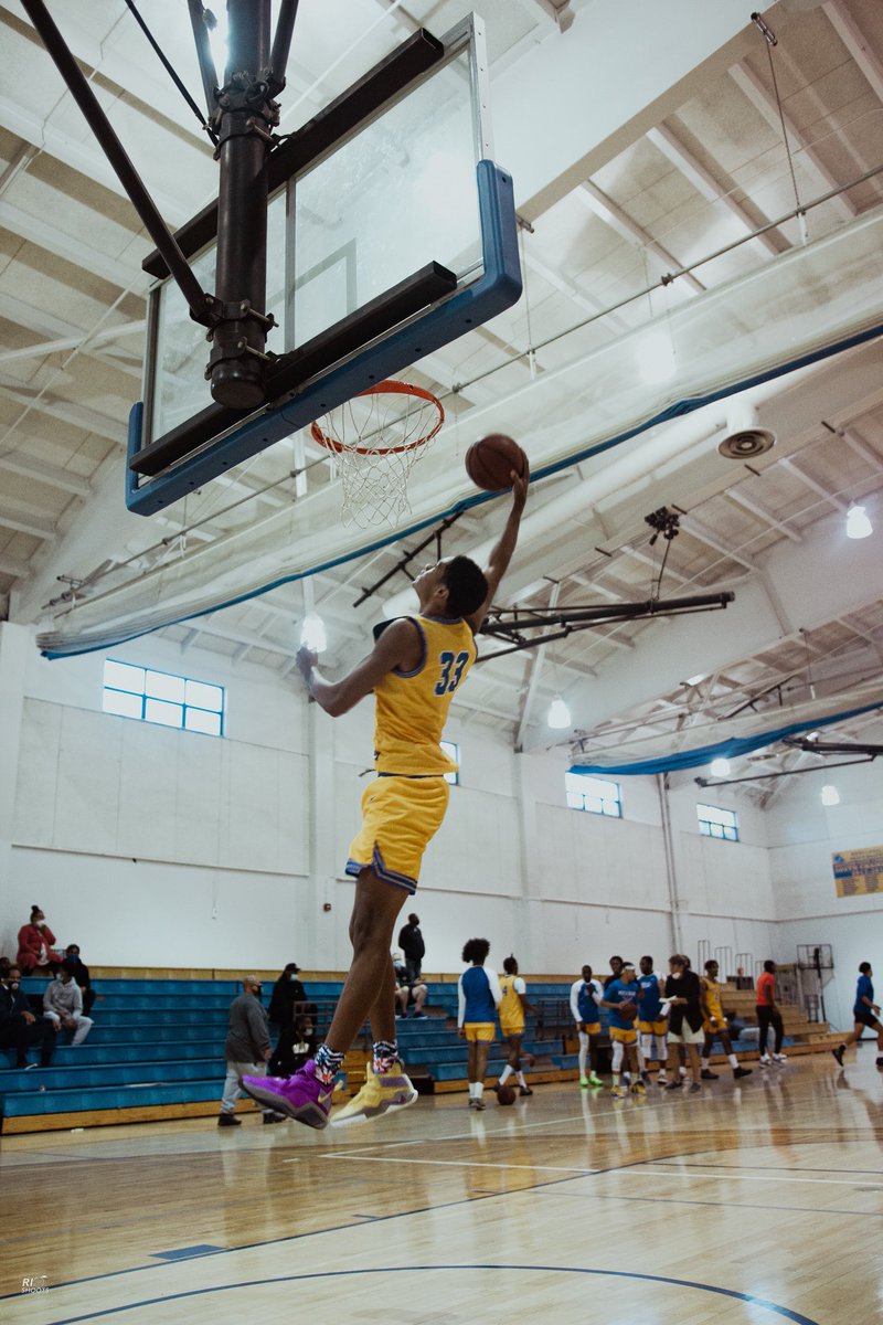 Coach Taylor Da Great tweet media