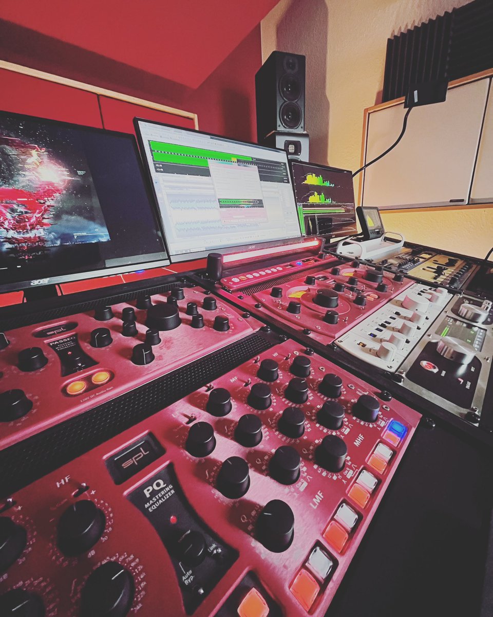 acsysound's tweet photo. Ein Gruß aus dem Studio. 😍🖤🌍 https://t.co/kjnJVJmy7G