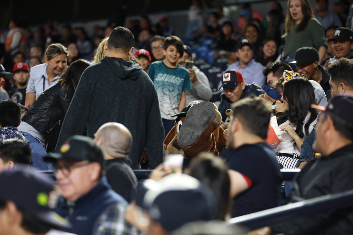 SultanesOficial's tweet photo. NOOOOOOOOOO QUIÉN TUMBÓ AL @Perrosultan 🤣🤣🤣🤣 https://t.co/DUaE6UlLPJ