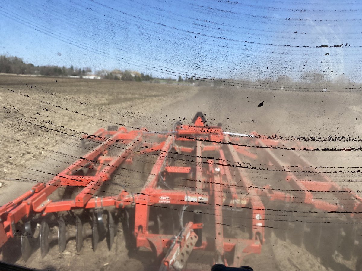 _rjthompson94's tweet photo. Proof that the dust was flying before the midway of April. https://t.co/i5pXezeji0