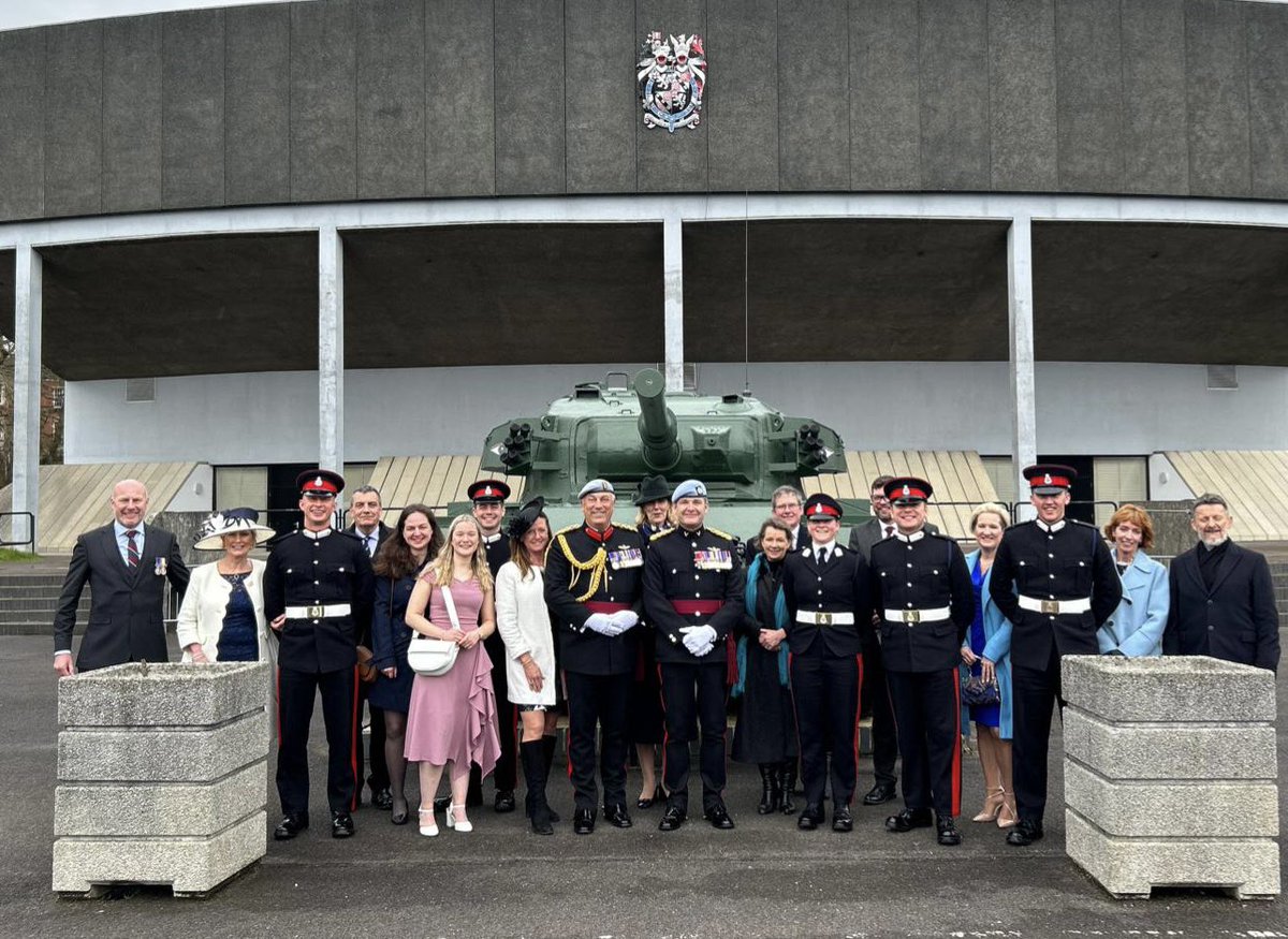 Wonderful day @RMASandhurst with the King (our Colonel-in-Chief) congratulating all the Officer Cadets of CC222 on their commissioning and our Colonel Commandant welcoming five new officers to the @ArmyAirCorps family. #FlyArmy 🚁