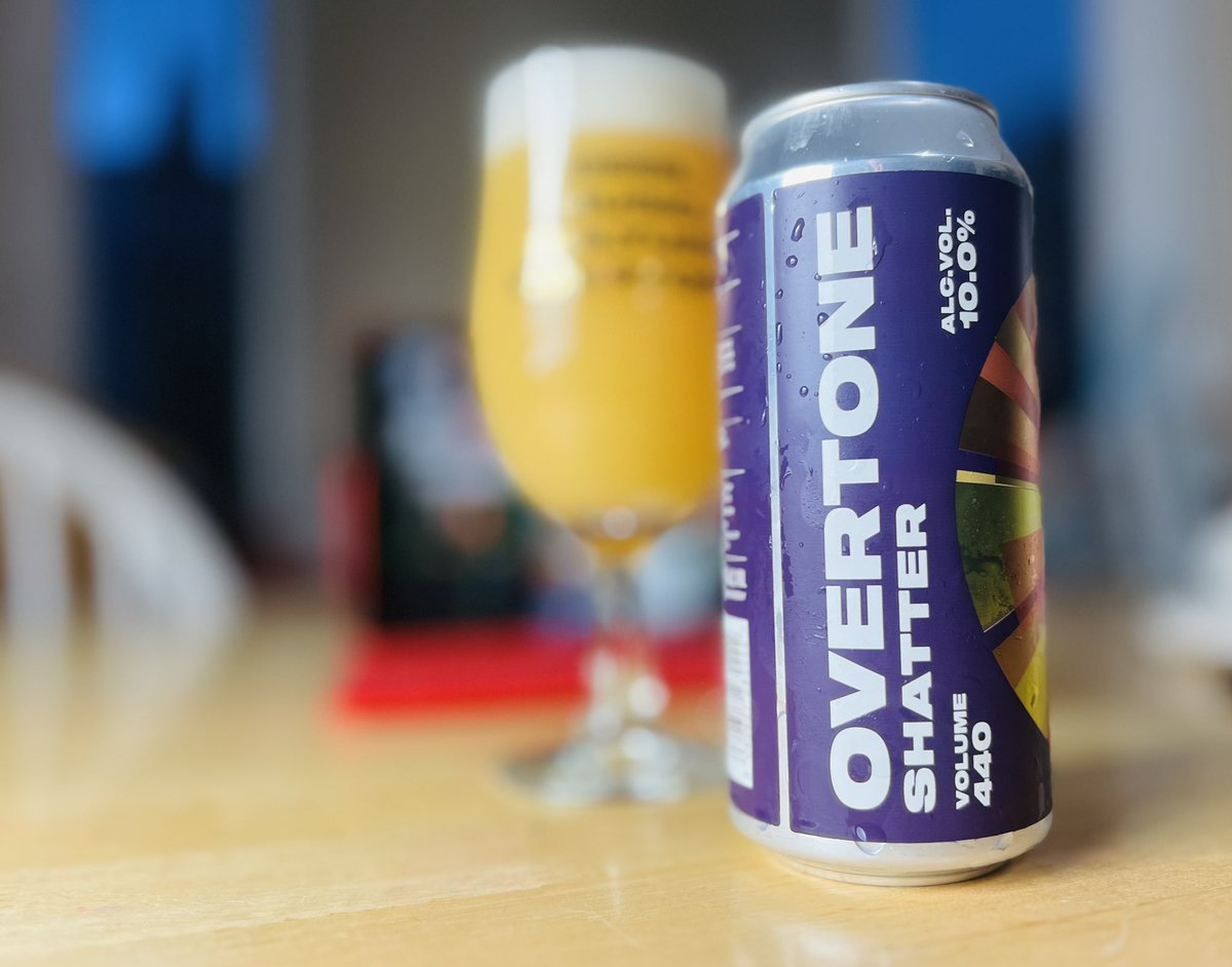 banksiemagic's tweet photo. 4th beer from @overtonebrewing is Shatter, a 10% DDH TIPA
Proper juice bomb, full of tropical fruit & the piney & resinous at the same time. Onwards & upwards!
#ProperJobAmbassadors tasting night https://t.co/B4P11gU1NP