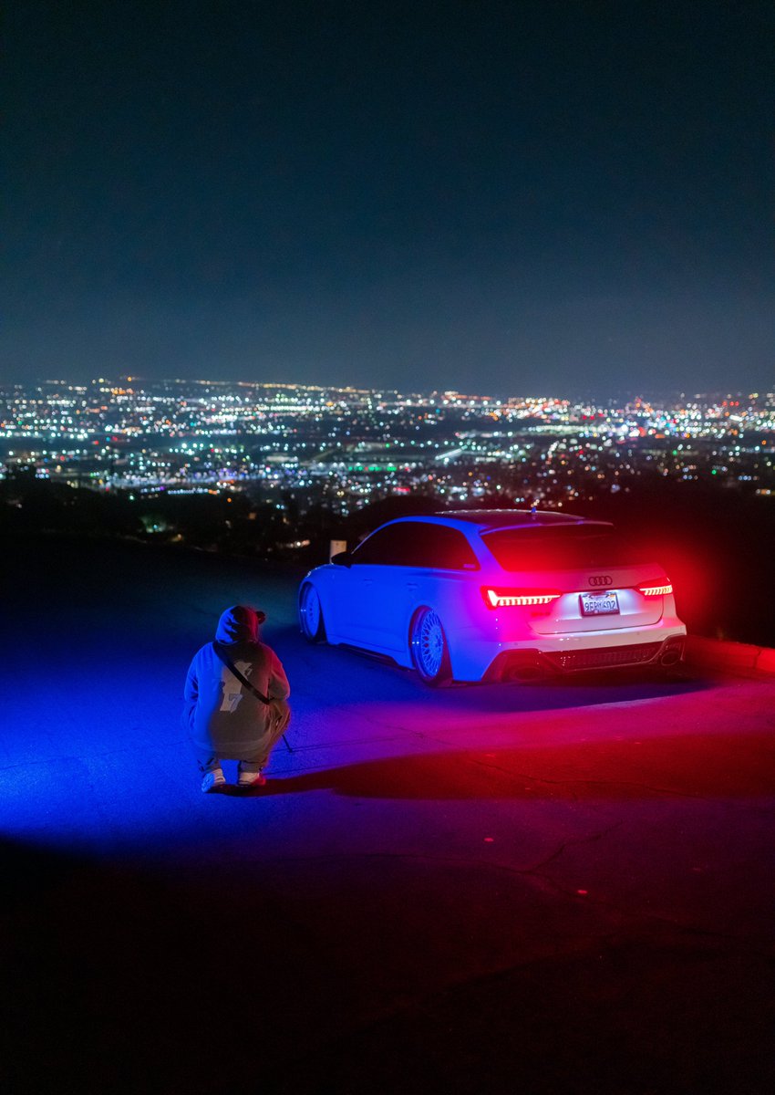 Missingkeymedia's tweet photo. Some BTS of this famous guy &amp; car! https://t.co/BRFMbZmq26