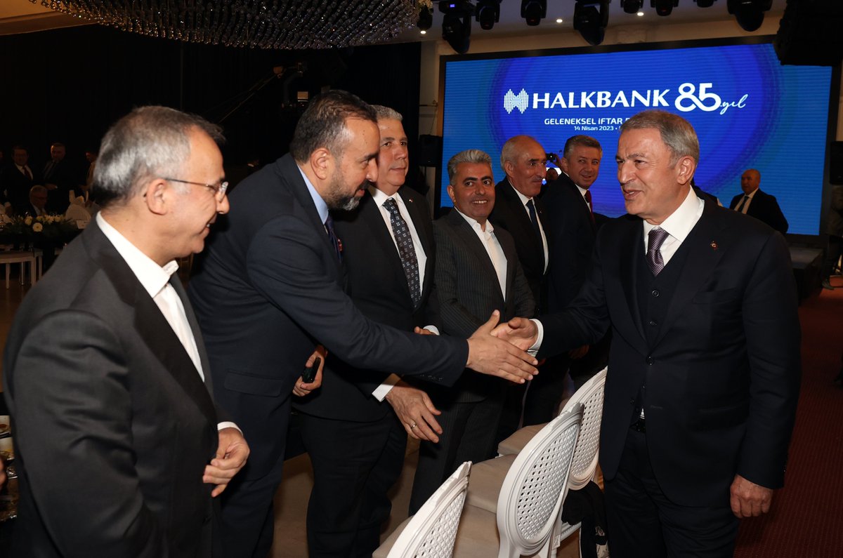 Resmi Twitter'da görüntüle