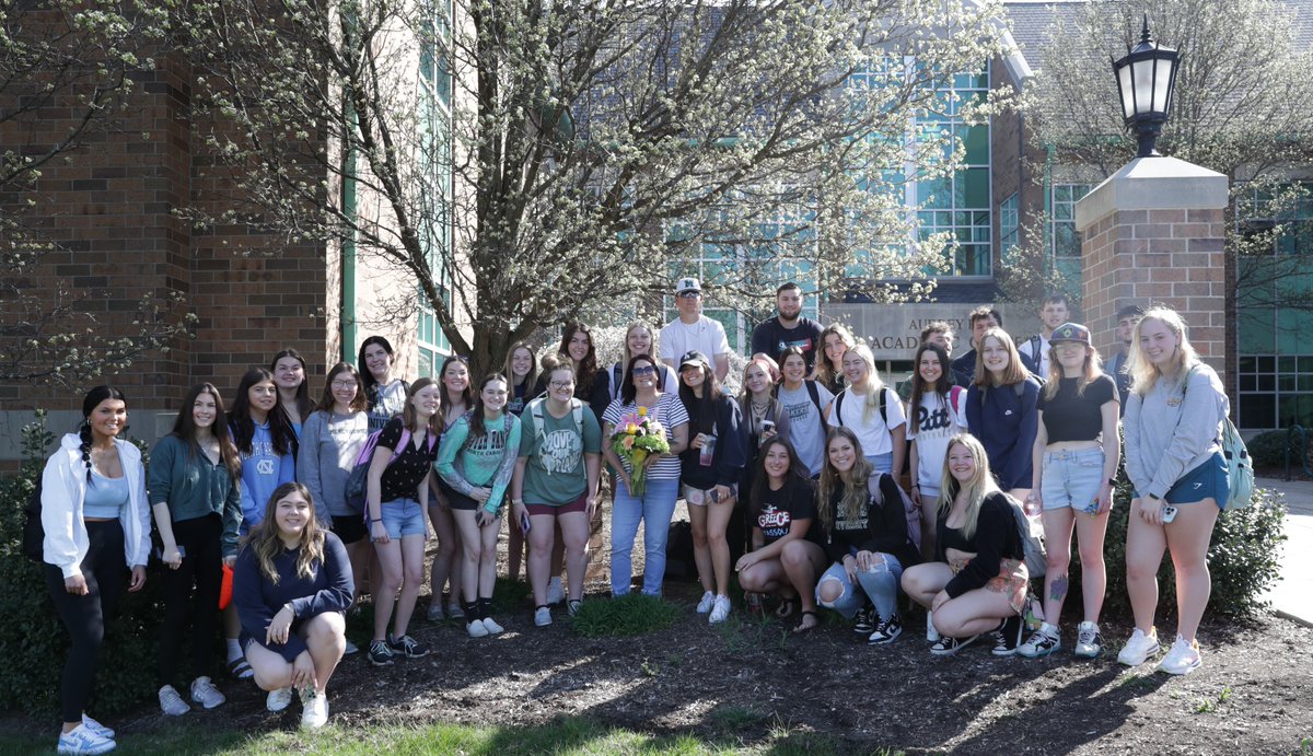 Mercyhurst University tweet media