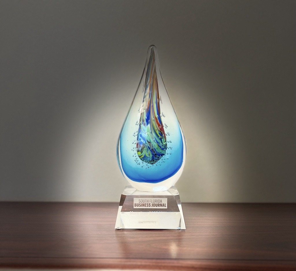 AutoNation's tweet photo. We are honored to be named 2023 Business of the Year, awarded by @SFBJNews! We couldn’t have done it without the hard work and dedication of thousands of Associates who wake up every day and strive to #GoBeGreat!  #TheWinningTeam #GreatNeverRests #DRVPNK https://t.co/QPe9Xrxz2d