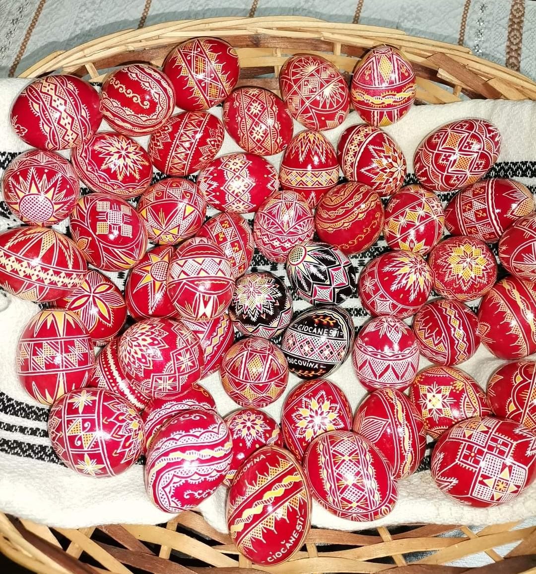 MarcelaM11's tweet image. Paște Fericit! 🐣Happy Easter for the Orthodox world!

Did you know? Same Easter, Different Day, they will not fall on the same day again until 2034. #JulianCalendar #GregorianCalendar