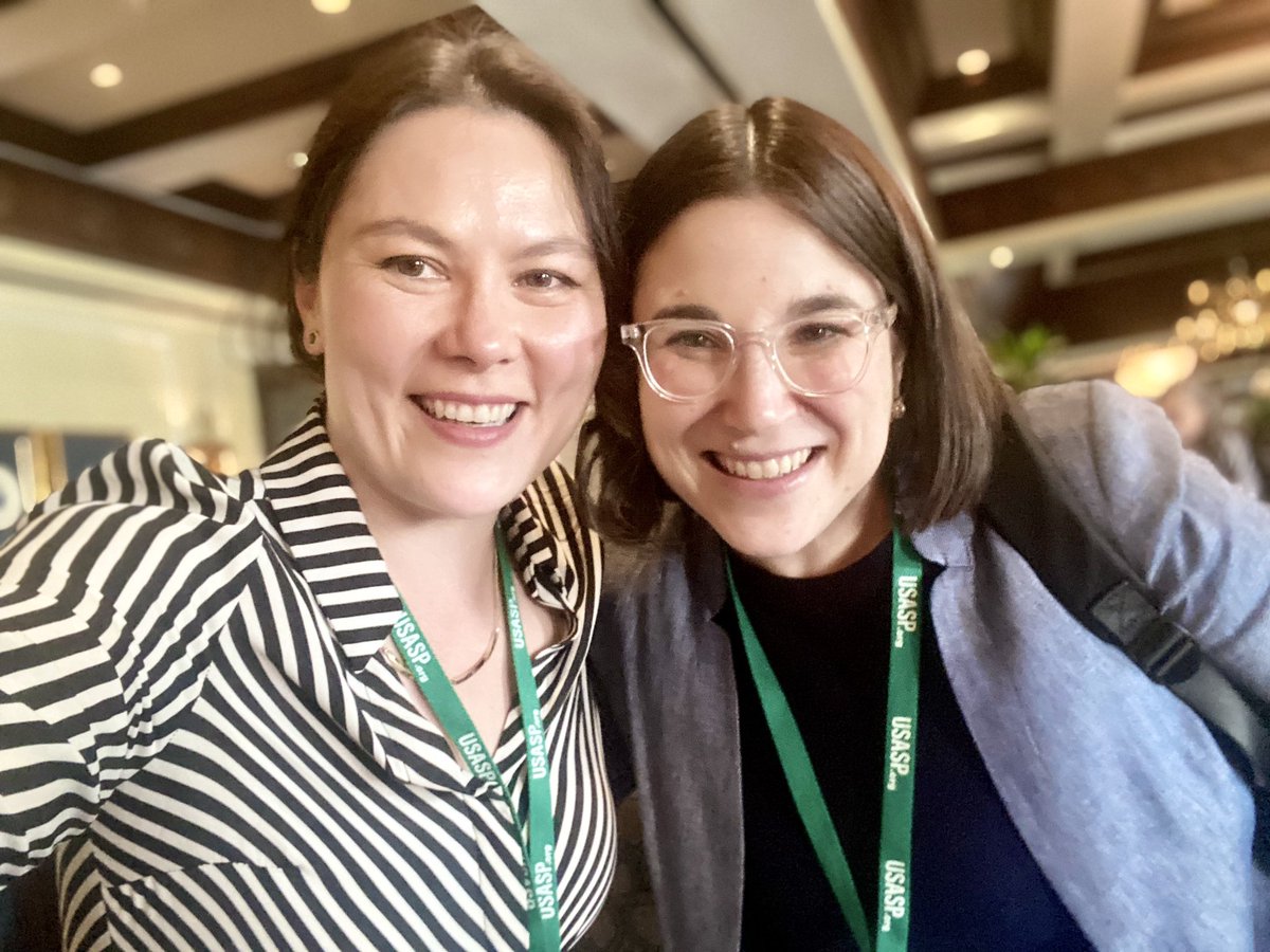 dr_thesia's tweet image. Two super cool 🧪scientists/accomplished researchers 🔬I met from the BOD for @US_ASP and needed to snap photos with because I’m excited for our new friendships and potential collaborations! 🧬

@DrKatieMartucci @JessicaMerlinMD 

#USASP2023 #painresearch