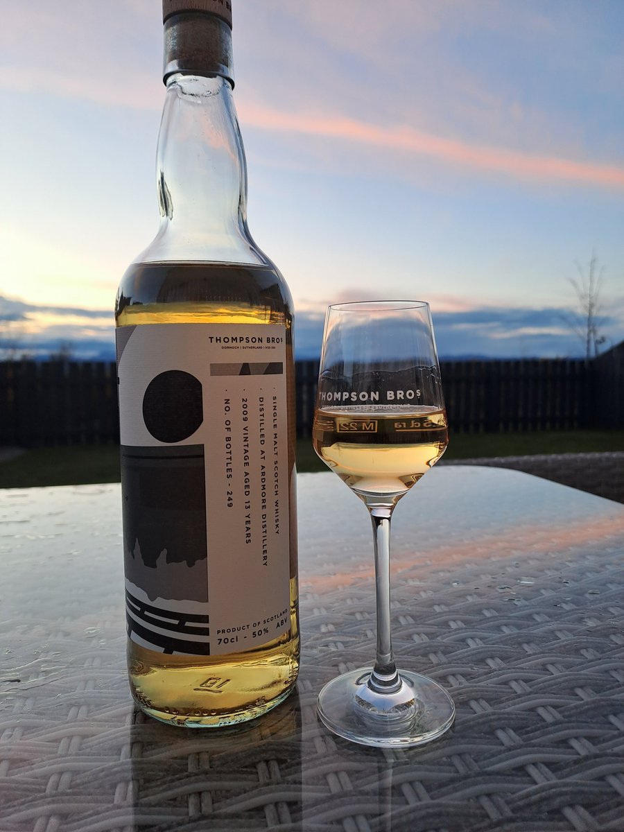 socialdrammer's tweet photo. A fresh open bottle of @DornochDist after a busy week 🥃
#fridaydram #thompsonbros #norestfordad #openbottle https://t.co/D0HWbndE4o