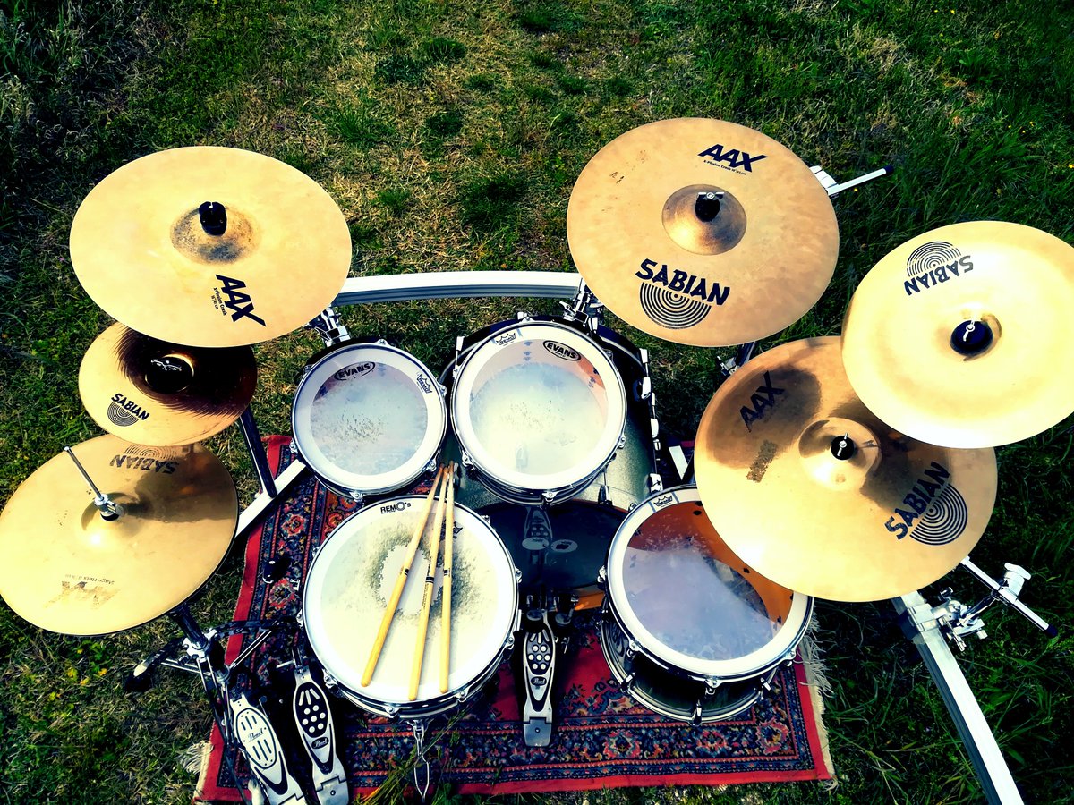 juta_nji's tweet photo. DRUM FILTER
#drumfilter #drumpics #drums #drumkit #drumset #sabian #evansdrumheads #promark https://t.co/TB46Qhhcoi