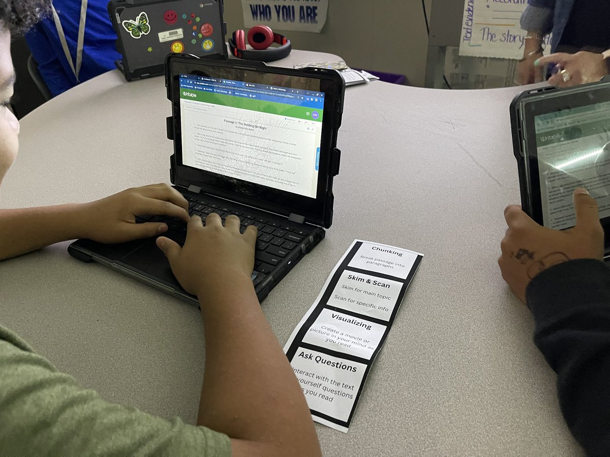 First ever reading takeover with @getwritable in @nikkibraddick’s #READ180 class.📚 Stopped by @Avadsw15’s to see her students’ incredible work. Writable rocks our world! @CMohning  @d_cowie @MrsJensen_CFISD @CFISD_RWcoach  @HMHCo @firstnoellem