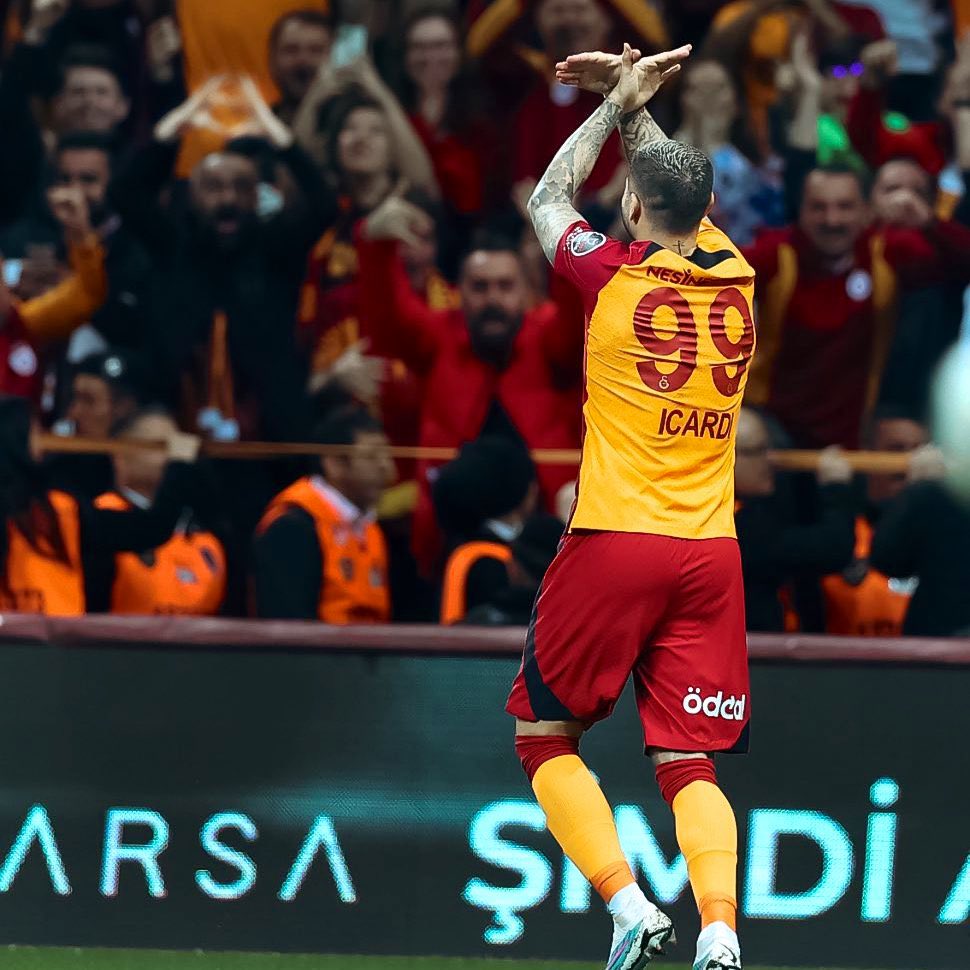 aliakyuzzz's tweet photo. At, Avrat, Mauro İcardi! https://t.co/SgGfRgob23