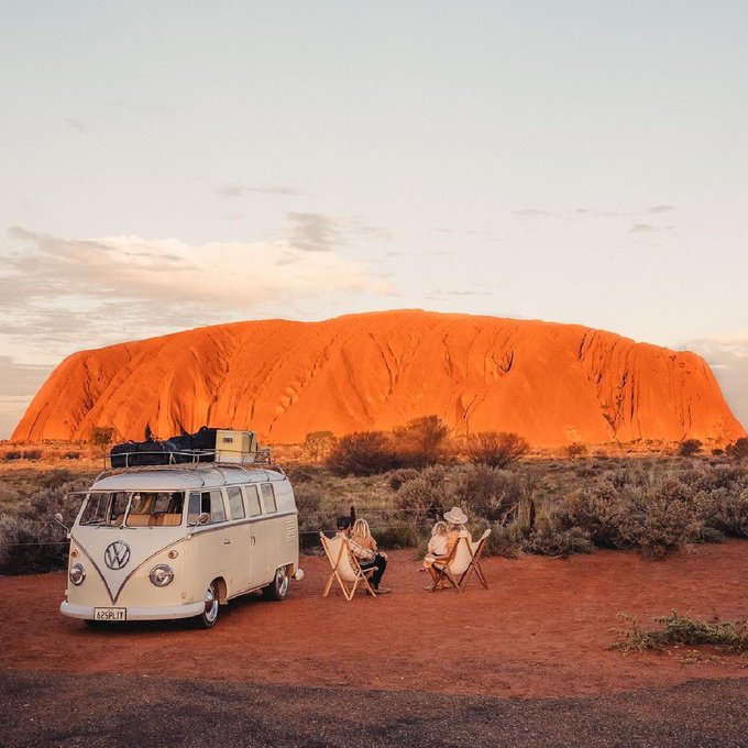 Welcome to the beating heart of Australia 🧡  Cheers to IG/rileys_travels for capturing this epic shot<a href="/tag/seeaustralia"class="tags"><span>#seeaustralia</span></a><a href="/tag/comeandsaygday"class="tags"><span>#comeandsaygday</span></a><a href="/tag/uluru"class="tags"><span>#uluru</span></a>
