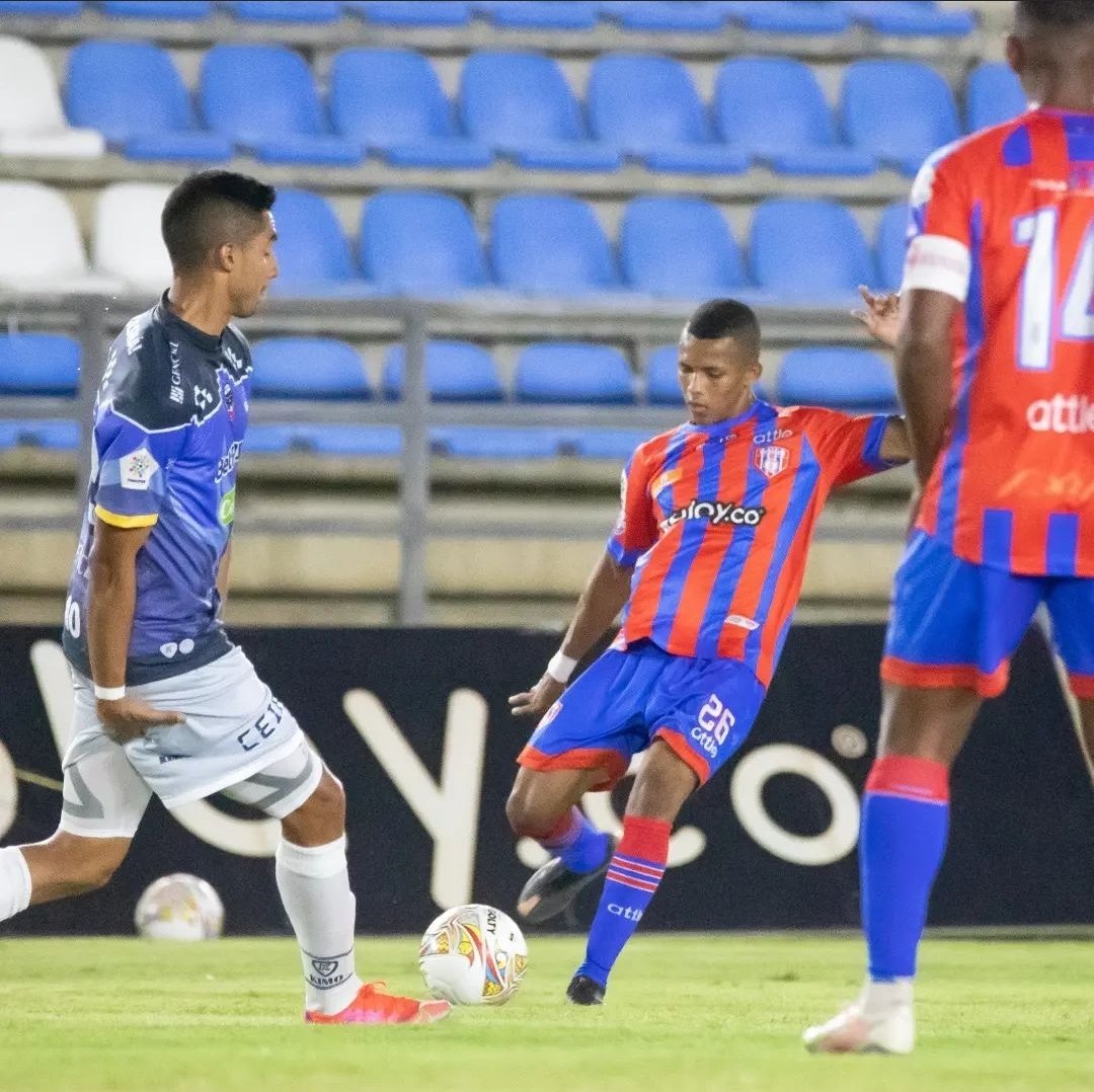 JuankCardonaF's tweet photo. Profesor Héctor Cárdenas, señores de @FCFSeleccionCol, y @FCF_Oficial en Santa Marta, en el @UnionMagdalena hay un tal Arneth 'Lupin' González (19 años), al que no le caería mal un llamado a microciclo 😬 
El pela'o tiene condición ⚽🇨🇴 https://t.co/Y60sKSOLQU