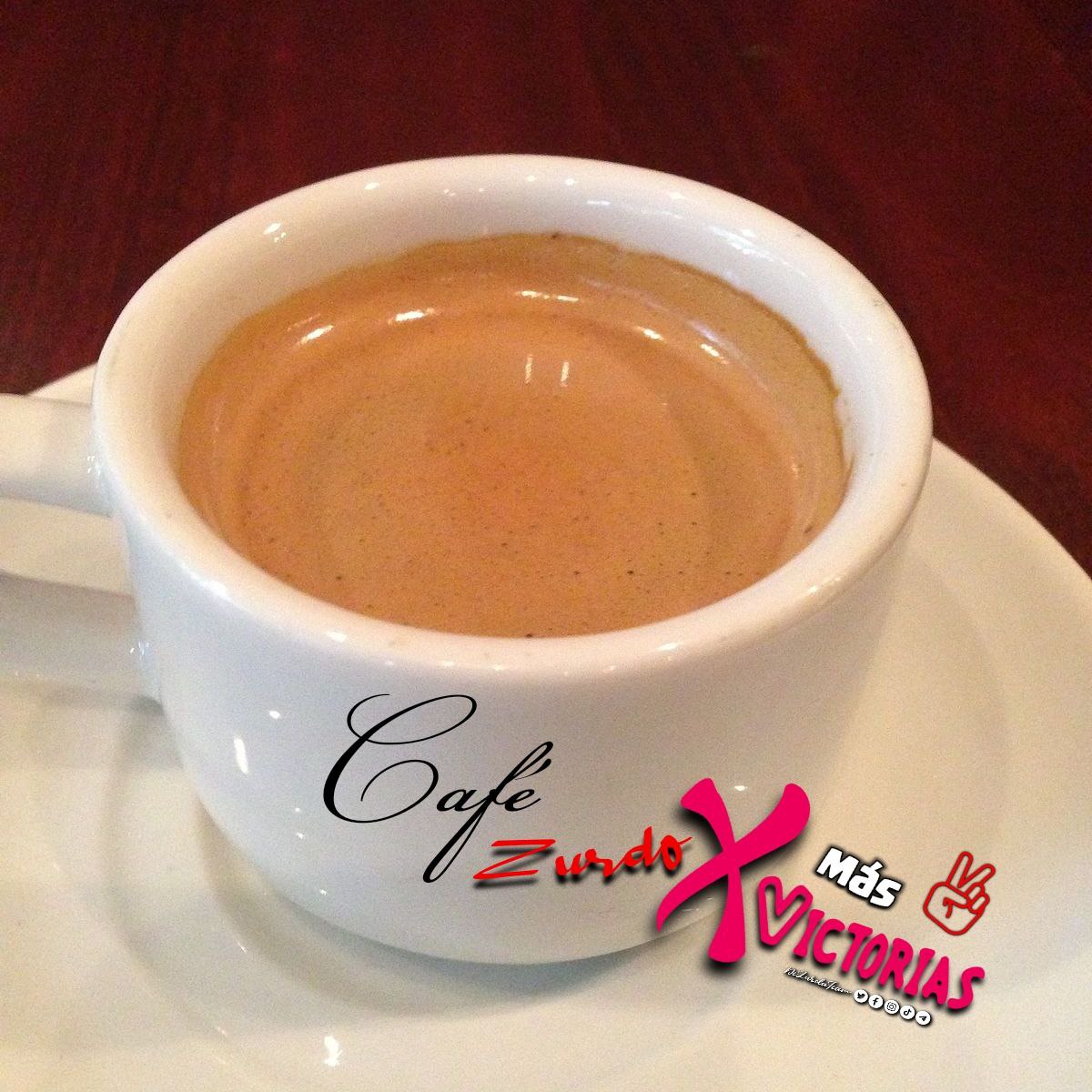 Aquí está el café☕ más zurdo del mundo para celebrar cada victoria✊

Ven y celebra conmigo XMásVictorias

DeZurdaTeam 🤝