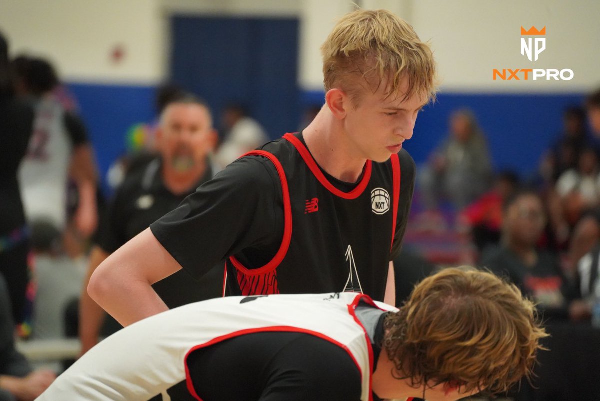 NXTPRO Hoops (@nxtprohoops) on Twitter photo 2024 Ashton Romney has been huge for <a href="/apexathletixaz/">APEX ATHLETIX</a> in their opening game in Dallas. Up big late and itโs in large part due to his ability to score off the dribble and leverage his scoring gravity to create for others.
@AshtonRomney1 | @NXTPROAZ 2024 Ashton Romney has been huge for <a href="/apexathletixaz/">APEX ATHLETIX</a> in their opening game in Dallas. Up big late and itโs in large part due to his ability to score off the dribble and leverage his scoring gravity to create for others.
@AshtonRomney1 | @NXTPROAZ
