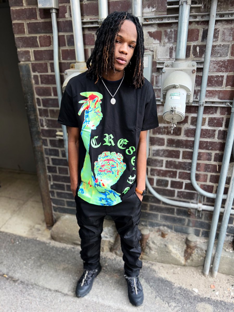 young_and_fly5's tweet photo. https://t.co/zv3koTPcpD https://t.co/5s34mqpwff