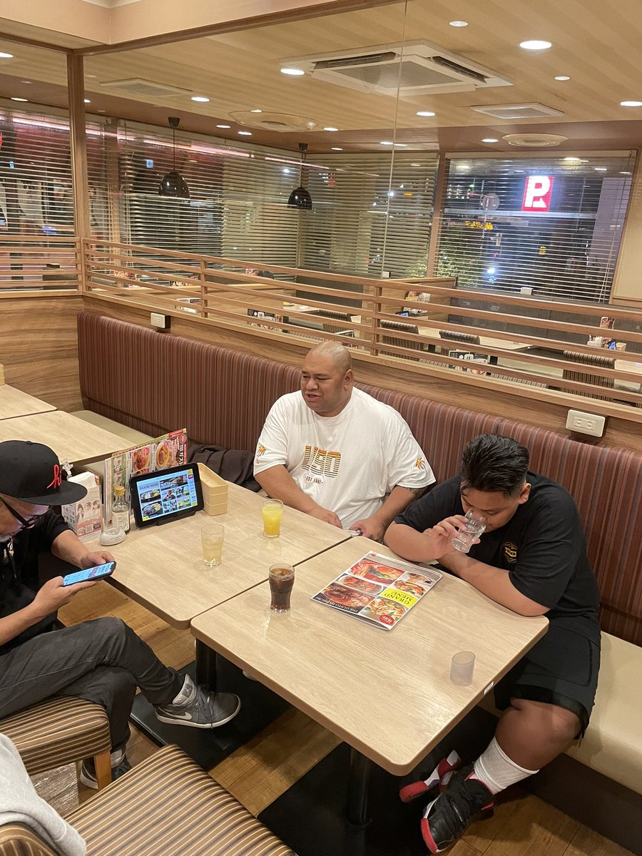 auto_goldies's tweet photo. 🇺🇸から Frisco Familyが来てます。

昨日の夜に成田に着きまして、迎えに行きました。

来週のRelux Delux はみんなで行きます〜

#firsttimeinjapan
#goldrushcarcare #goldiesautodetailing https://t.co/mMDjI0S7uo