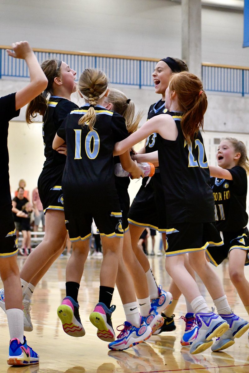 MinnesotaFury's tweet photo. Kicking off the season with a 𝗪𝗜𝗡!! 🥳

2031 Yellow comes out on top in double OT! https://t.co/wqIAuqRSJ8
