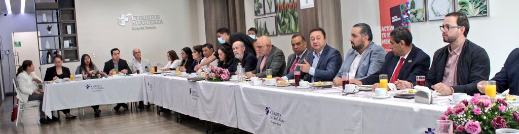 JQuintanaGomez's tweet photo. Asistí como Comisión Desarrollo #Urbano @CoparmexPuebla a la Sesión de la Comisión de #Salud en @christusmx con @josearturouga donde platicamos con Secretario @felipevg_22 @SGyDU_Puebla @PueblaAyto de la nueva forma de hacer trámites en la #VentanillaDigital #MejoraRegulatoria https://t.co/tjlrlDXH8f