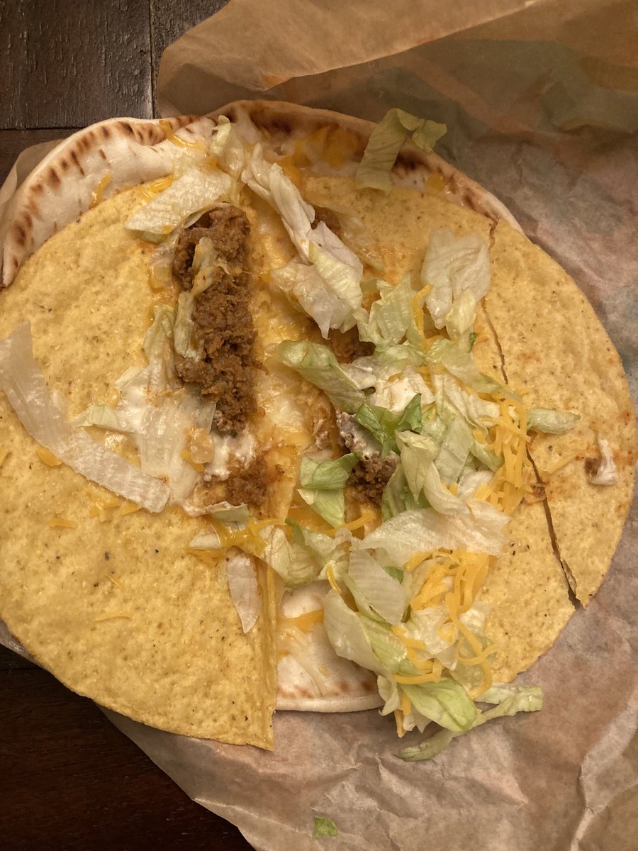 colebr75's tweet photo. ⁦@tacobell⁩ I think they went a little light on the beef tonight. https://t.co/Do0Kp7aYqj
