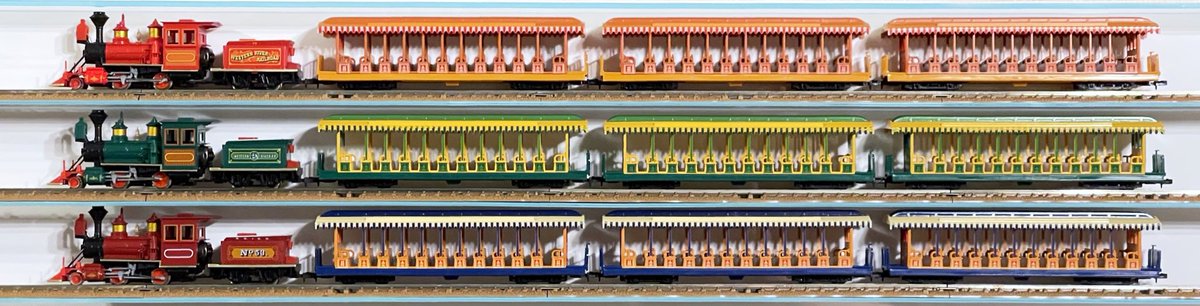 開演当時にトミーが発売していたウエスタンリバー鉄道の模型 Nゲージが