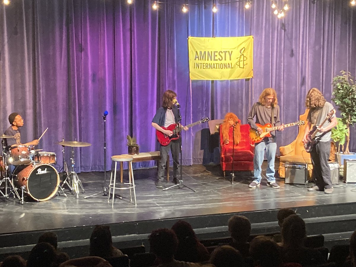CRWashingtonHS's tweet photo. People’s choice winners? We’ve got some amazing humans at Washington HS! #Jamnesty #TheWarriorWay https://t.co/kZojHYjVeM