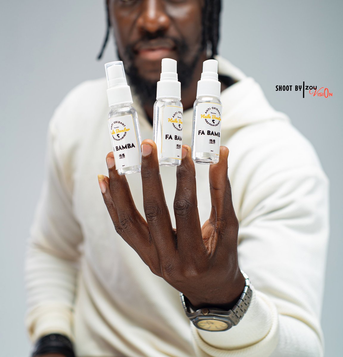 fabamba3's tweet photo. Quoi de neuf la mifa 
Aujourd’hui je suis là pour passez m business !!! Hahha aujourd’hui le thème seras pas la fameuse < Cc > 😹😹
Je vous propose nos pommade cheveux et barbe qui est composé par beure de carité ,huile de ricin , et huile d’argan 
Tel 772945840 https://t.co/uG3cLNiX23