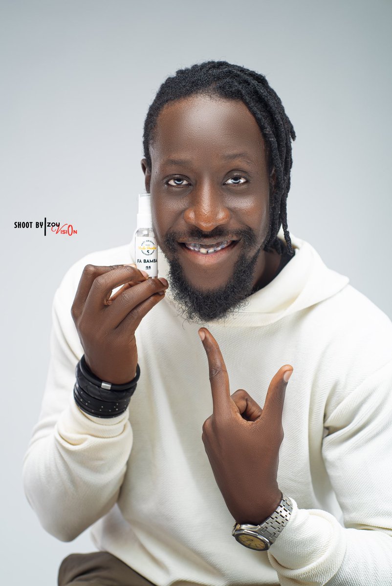 fabamba3's tweet photo. Quoi de neuf la mifa 
Aujourd’hui je suis là pour passez m business !!! Hahha aujourd’hui le thème seras pas la fameuse < Cc > 😹😹
Je vous propose nos pommade cheveux et barbe qui est composé par beure de carité ,huile de ricin , et huile d’argan 
Tel 772945840 https://t.co/uG3cLNiX23