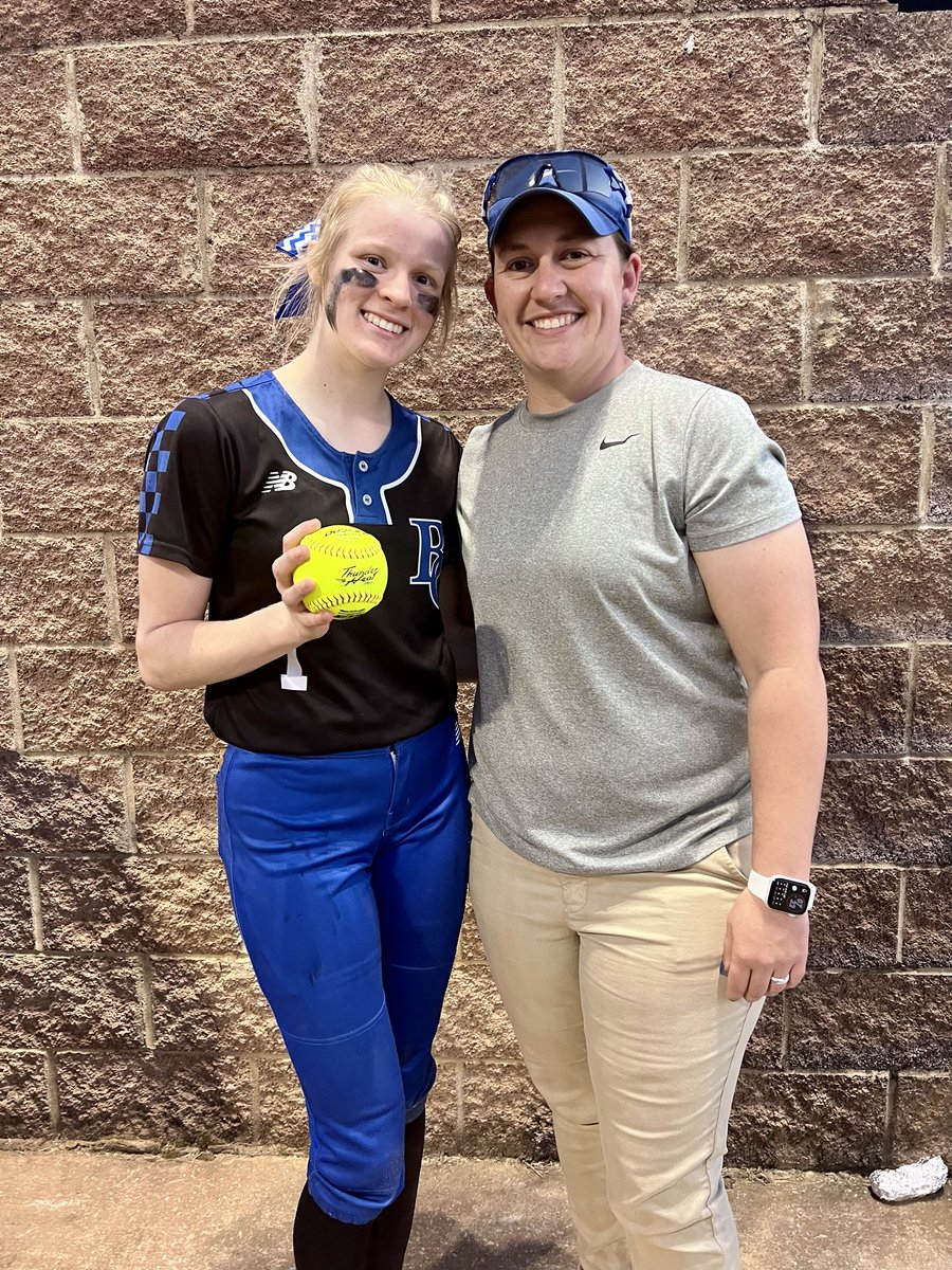 Butler Co Centerfieldsr Addison Miller connected for a 2 run HomeRun tonight in the Bears 3-2 win at Russellville.