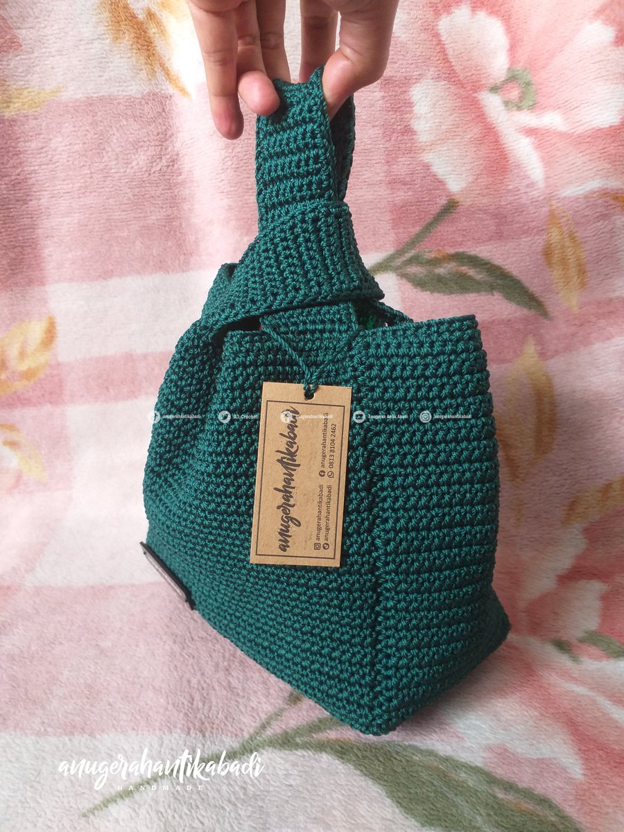 A3_Crochet's tweet photo. Alhamdulillah..done
Terima kasih Bund custom Knot Bag nya , project knotbag kedua pesanan Bunda
Cuszz..zz to Cikarang Barylu
Dim : 20x10x20cm
Mat : Polyester
#tasrajut
#knotbag
#tasrajutknotbag
#tasrajutpolyester
#madebyorder
#handmade
#anugerahantikabadi
#UMKMIndonesia https://t.co/qxtvr7Z7Ui