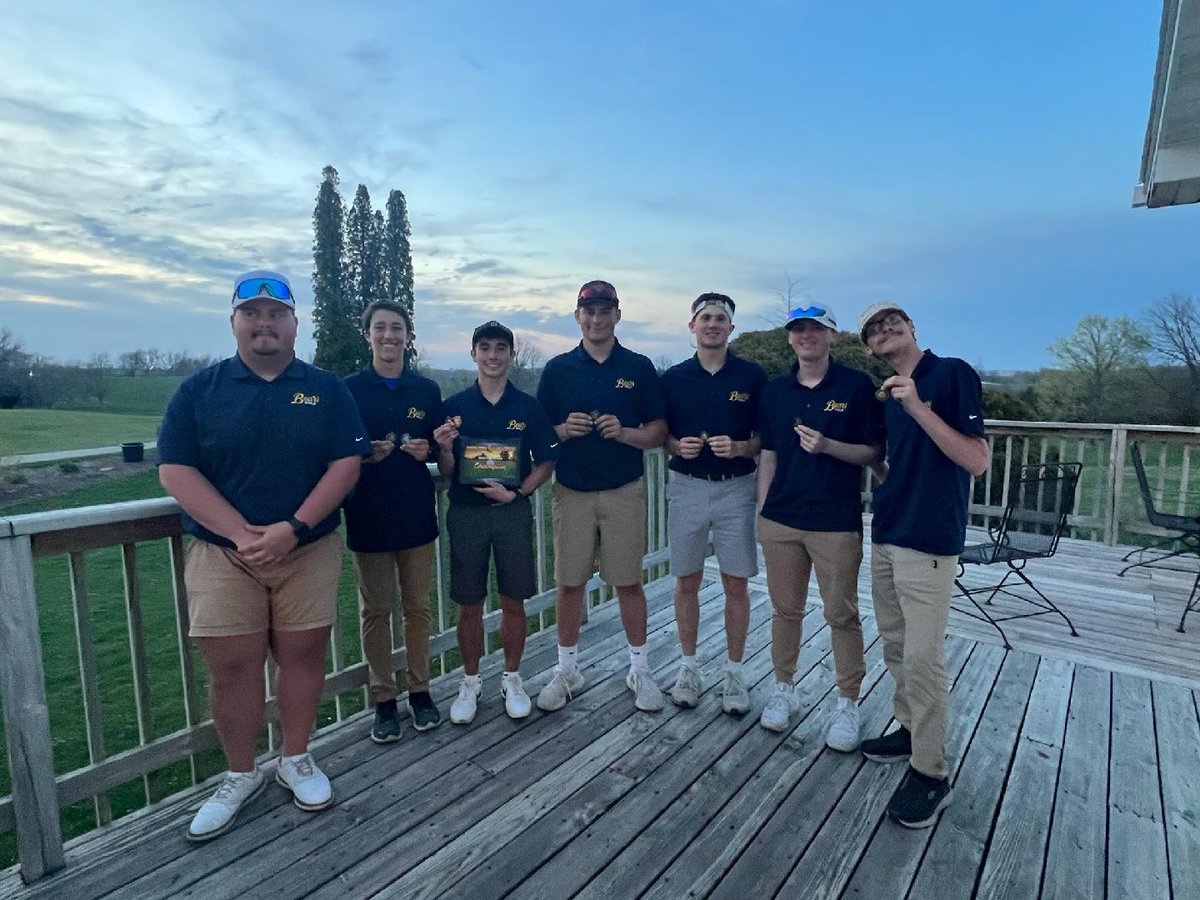 EnglishValleys's tweet photo. The EV Golf Team Does it Again! The boys won their home golf tournament today. Eli was medalist, Gage was runner up, Luke was 3rd, and Ty was 4th. Way To Go Bears! #BearDown #EVPride https://t.co/2HhR8L7lAK