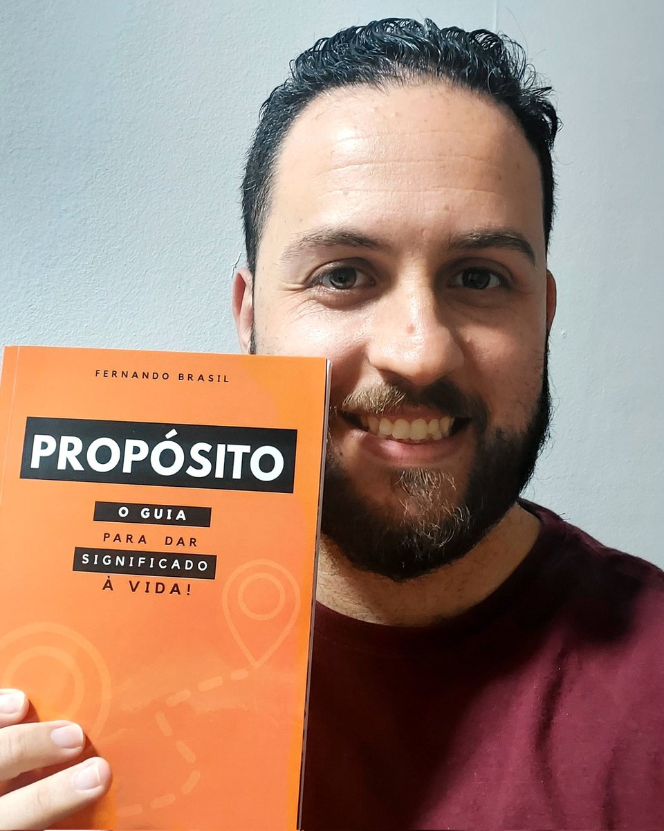 Mais um sonho sendo realizado! Lançando meu primeiro livro 😁👍