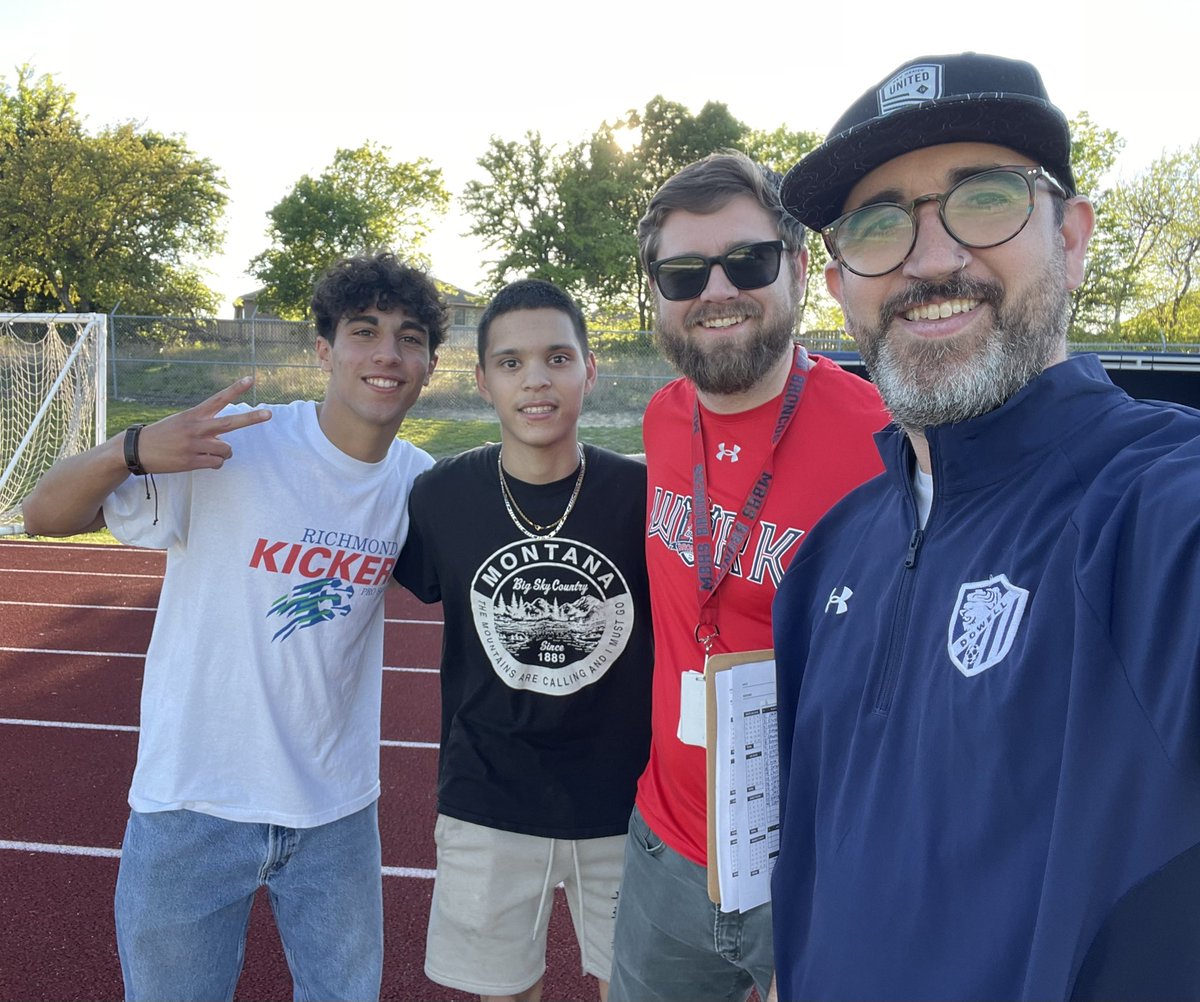 A few VIP’s at the boys game on Tuesday! Thanks for coming! 
<a href="/DiegoFerruzzi/">Diego Ferruzzi</a> <a href="/MrStephensEDU/">Coach Stephens</a>