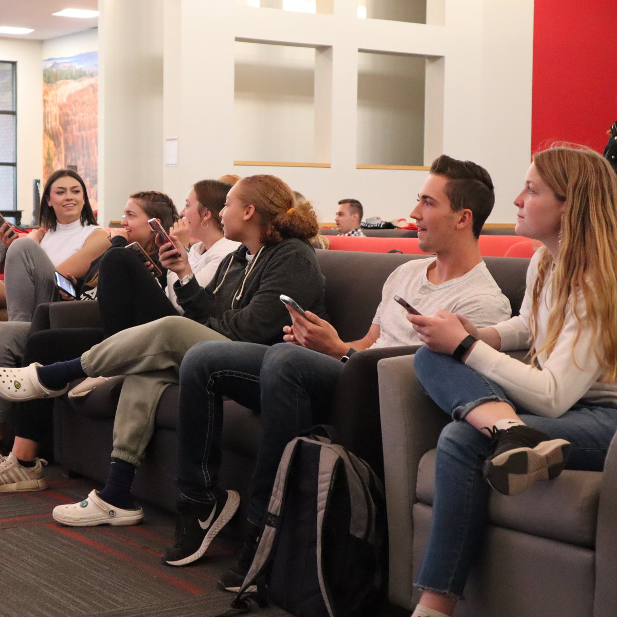 suuhonors's tweet photo. We had a great turnout at "End the Year with a KAHOOT!" We had many attendants, both Honors and non-Honors students! We hope you had fun!

Best wishes to ALL students as you close out the semester! You've got this!❤️🖤🤍

See our SUU Honors Program FB page for more pictures :) https://t.co/OkN2jfSecK