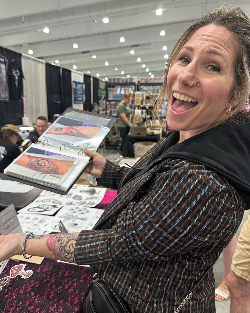 If you’re at the New England Tattoo Expo at Mohegan Sun this weekend, stop by and visit <a href="/rm/">Ramsey Mohsen</a>.inked from @blackvelvetink_ct! I made it into her portfolio! 😍 She’s the best! instagr.am/p/CrCWwqVJDhS/