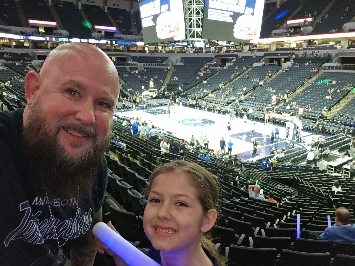 Java_Da_Hut's tweet image. Time for the Timberwolves Game #gowolves #packpix